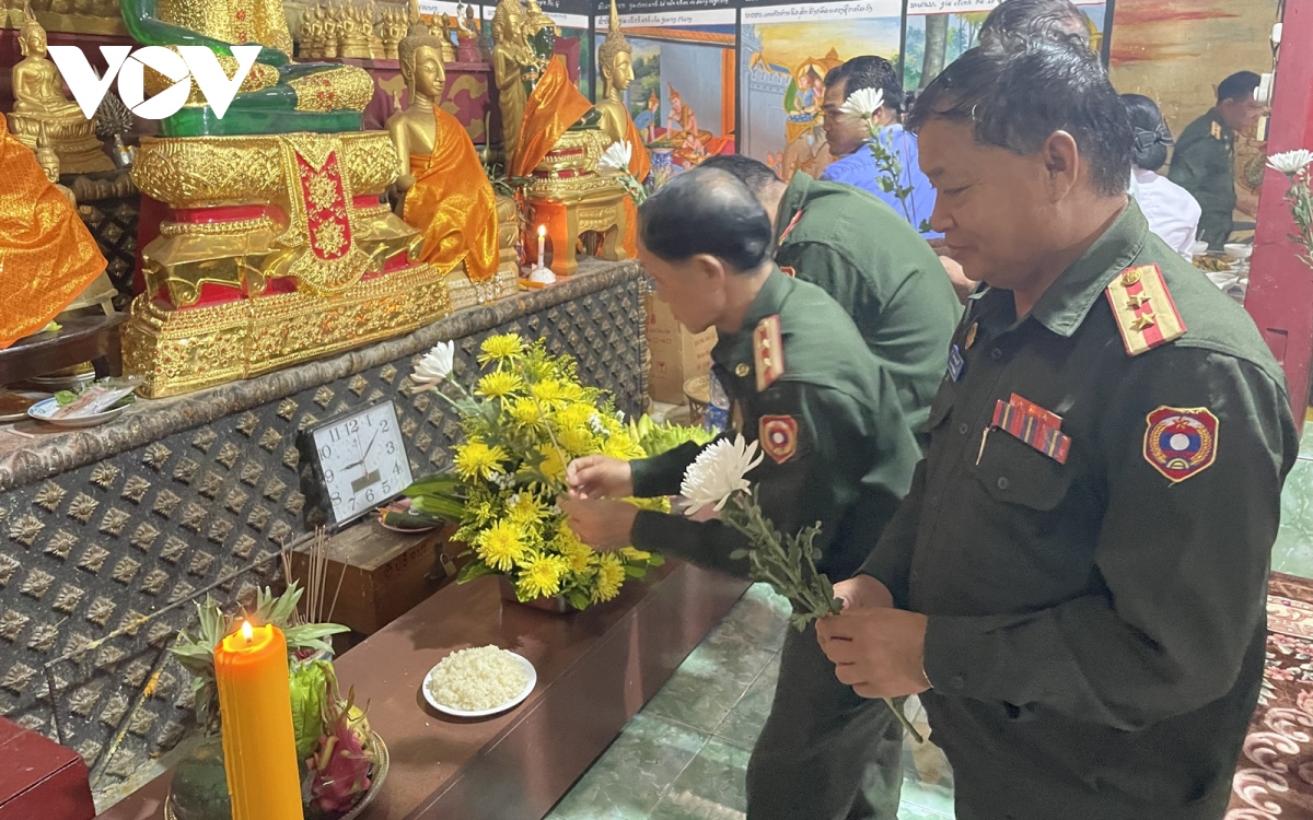 Lào cầu siêu cho các anh hùng liệt sĩ Việt Nam hy sinh tại Luangprabang